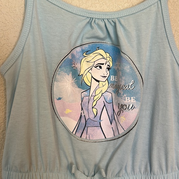 Set of Girls Frozen rompers size 6x. - Picture 3 of 8